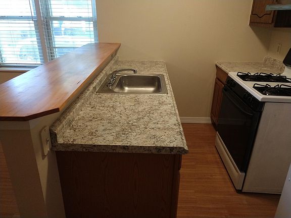 4th image of 59 Price St #C