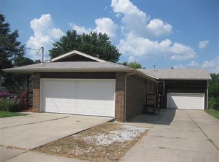 3029 W Greenwood St, Springfield, MO 65807