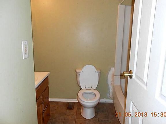 5th image of 2757 Sawmill Forest Ave