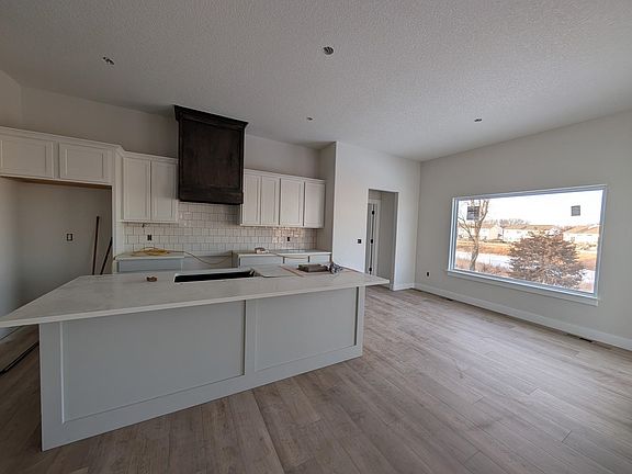 4th image of 2527 S Clear Creek Cir