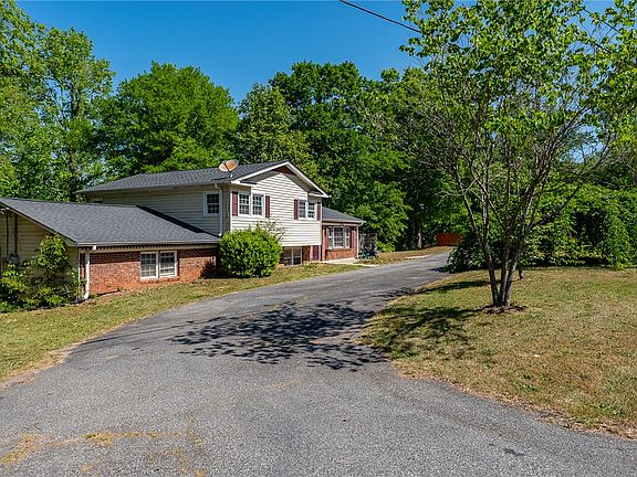 2nd image of 100 Woodburn Dr