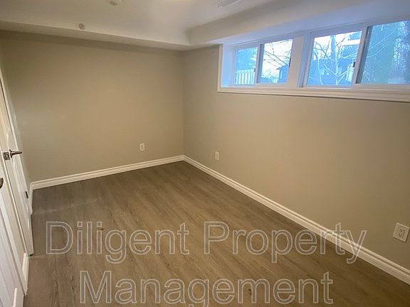 5th image of 1528 Redwood Dr