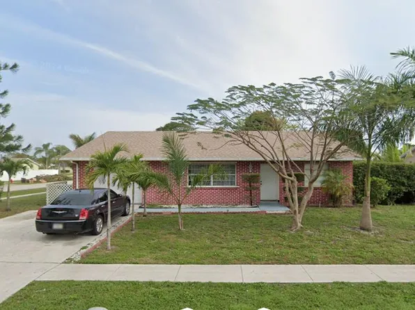 118 Bobwhite Rd, Royal Palm Beach, FL 33411