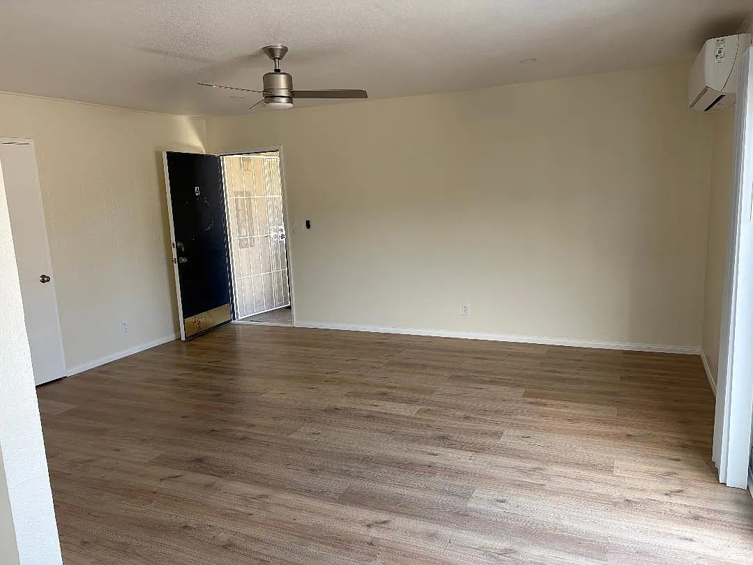 Building Photo - 7702 Amberleaf Cir #4
