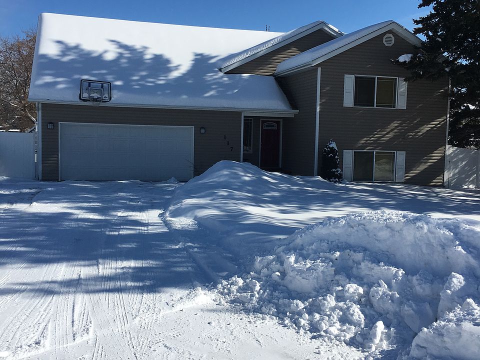 1st image of 117 N Cedar Dr