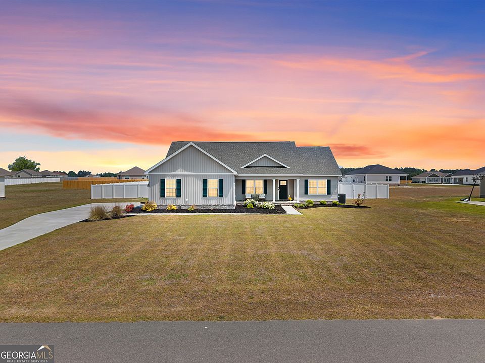 1st image of 608 Fescue Dr
