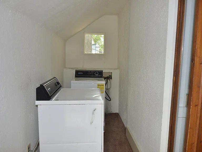 502 S Woodlawn Ave — Photo 20
