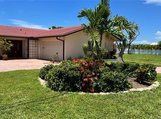 1481 Sea Gull Dr S, Saint Petersburg, FL 33707