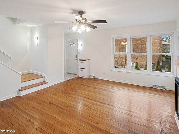 2nd image of 5017 Grove St APT A