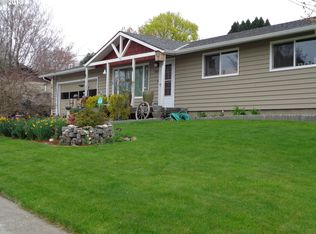 3428 Royal Crest Dr, The Dalles, OR 97058