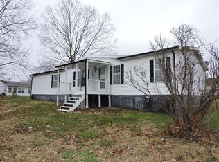 101 Knauer St, Ava, IL 62907