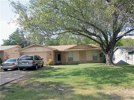 1st image of 403 Parkview Dr
