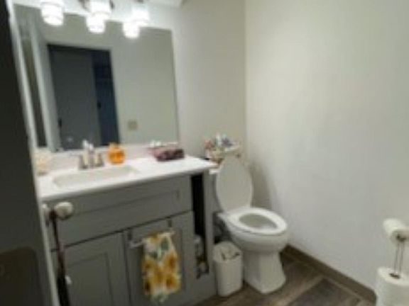 Downstairs half-bath