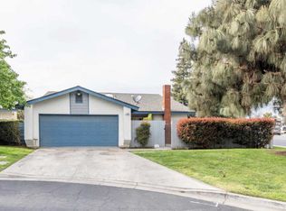 2439 S Cain Ct, Visalia, CA 93292