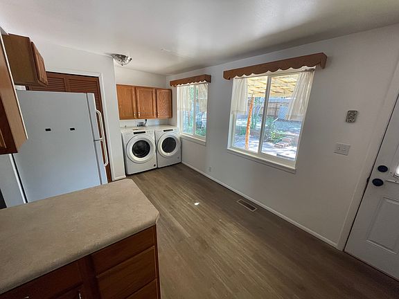 5th image of 377 Tusher St