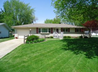 116 E 7th St, Gridley, IL 61744