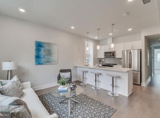 2205 40th Pl NW APT 3, Washington, DC 20007