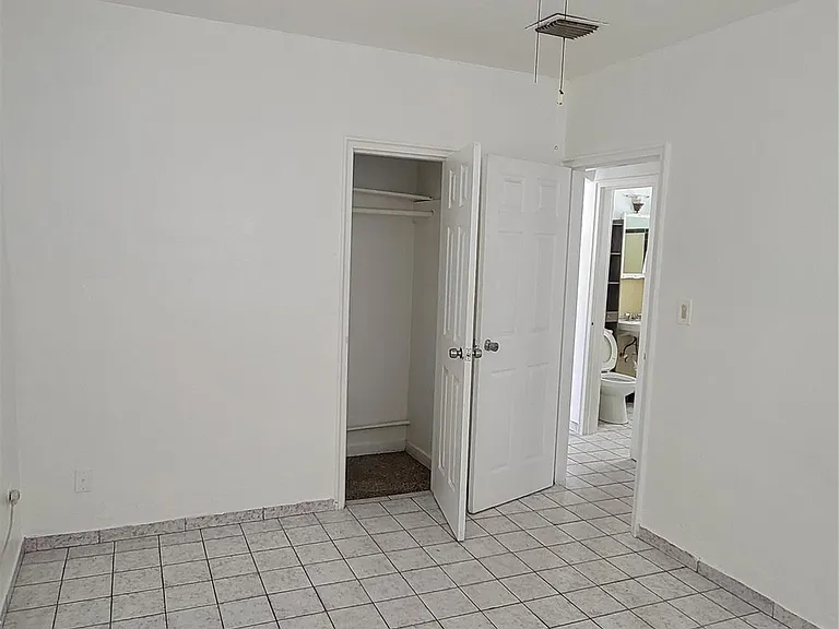 1822 Johnson St — Photo 11