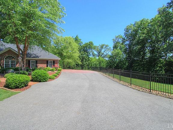 5th image of 1125 Audubon Dr