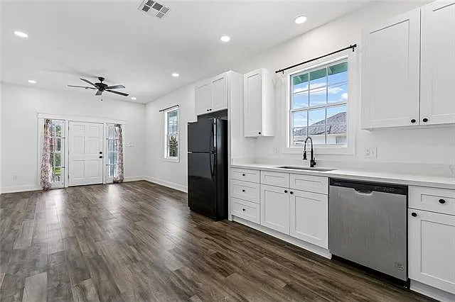431 S Genois St — Photo 9