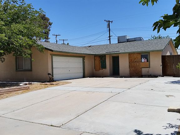 4th image of 36385 Hawthorn Dr
