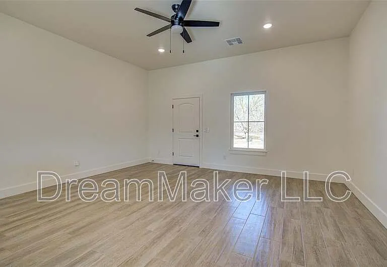 203 Hope Ave — Photo 8