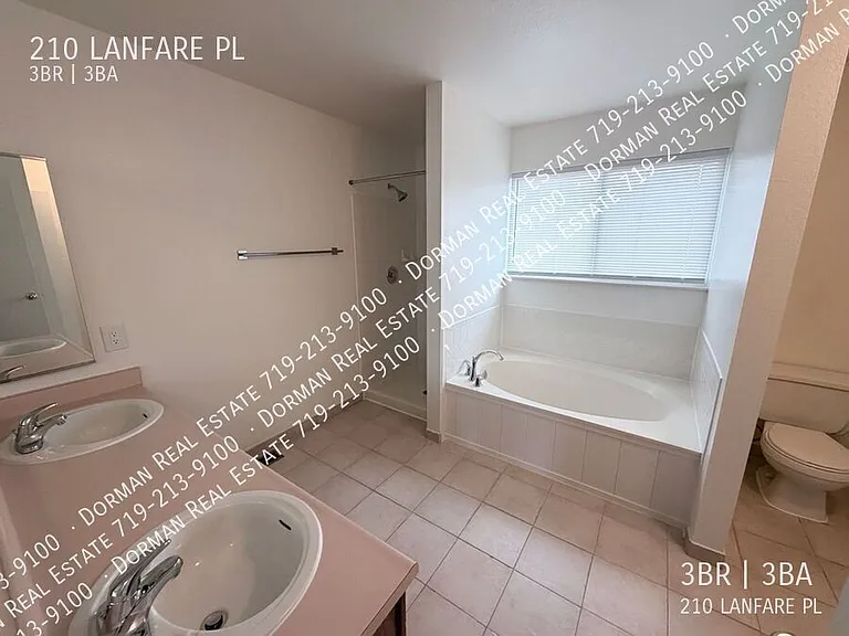 210 Lanfare Pl — Photo 11