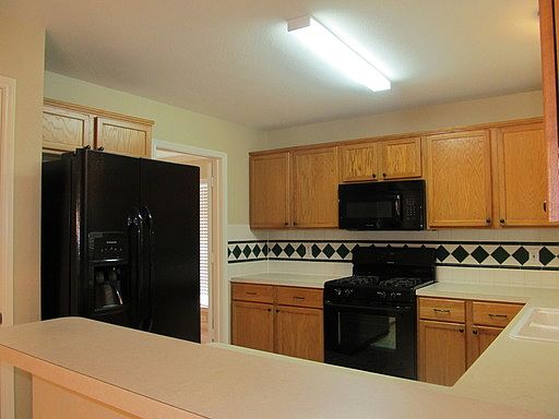 3rd image of 3635 Windmoor Dr