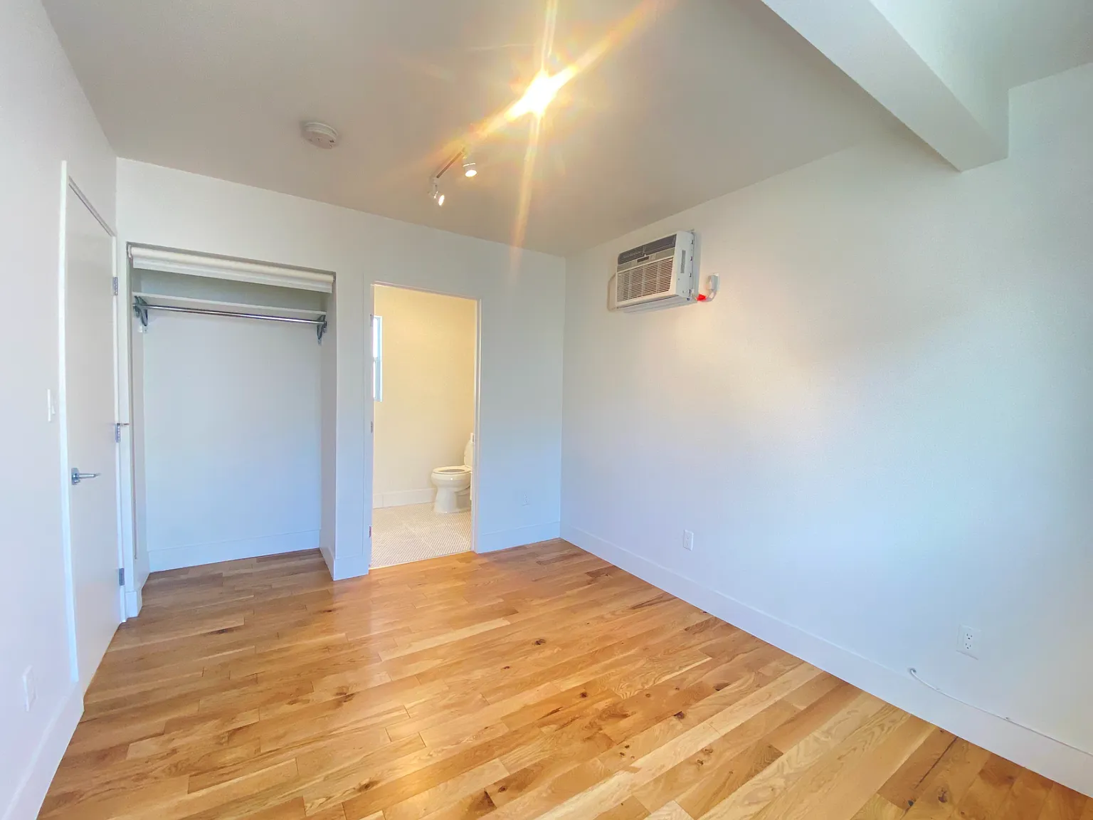 2 bed, 790 sqft, $2,950 — Photo 1