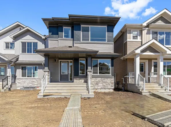 1056 14th Ave NW, Edmonton, AB T6T 2S3