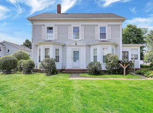 24 High St #2-R, Easthampton, MA 01027