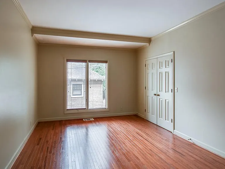2110 Portland Ave #201 — Photo 16