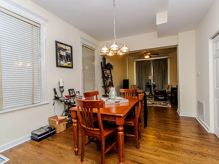 1829 N Hermitage Ave #G — Photo 11