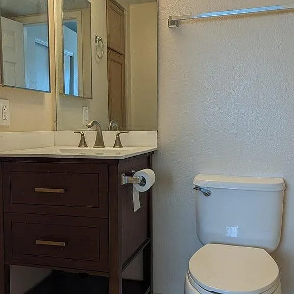 2717 N Pacific Dr — Photo 21