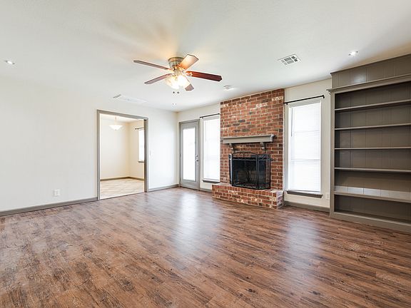 2nd image of 9916 N Georgia Ave