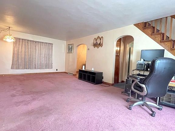 3rd image of 189 Dunsmore Road