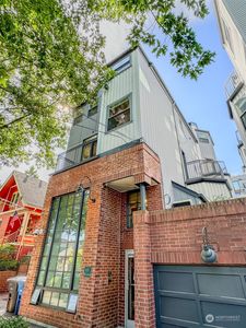 1137 25th Avenue, Seattle, WA, 98122