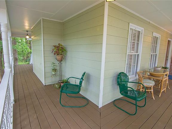 5th image of 360 Shyrewood Dr
