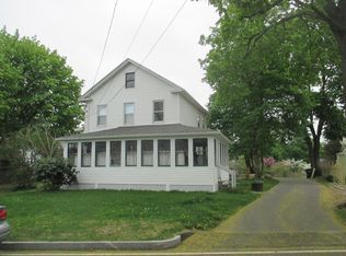 245 North St FLOOR 2, Northampton, MA 01060