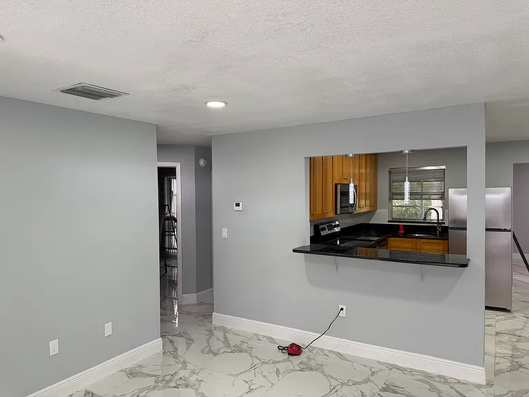 3205 Covina St — Photo 5