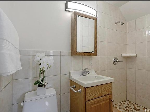 3rd image of 1101 Rivera St #1101A