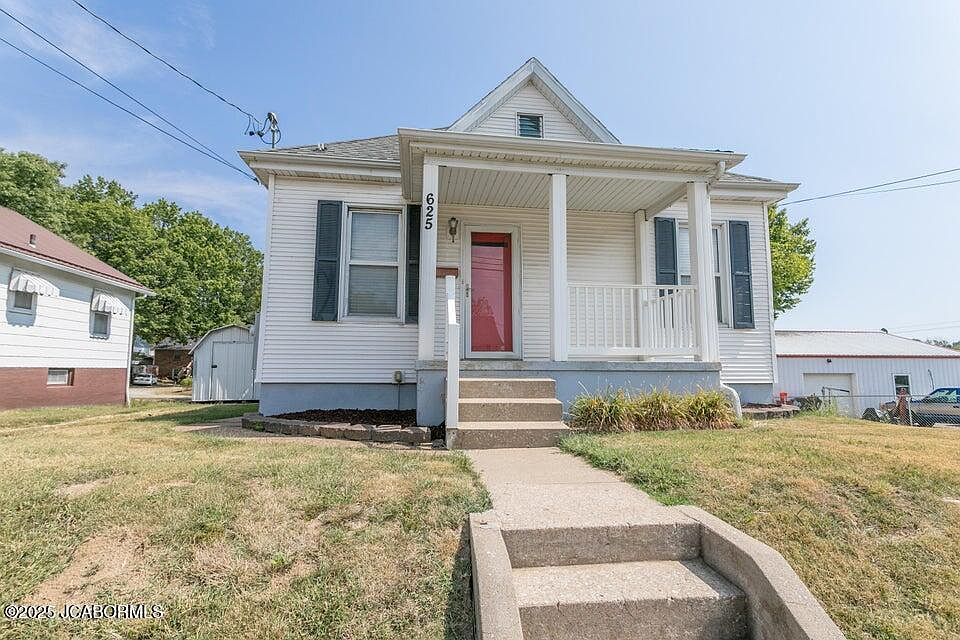 1st image of 625 Michigan St