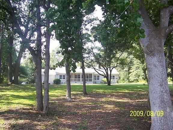 5th image of 131 Lakeview Blvd