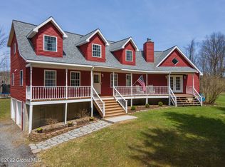 1386 Creek Rd, Esperance, NY 12066