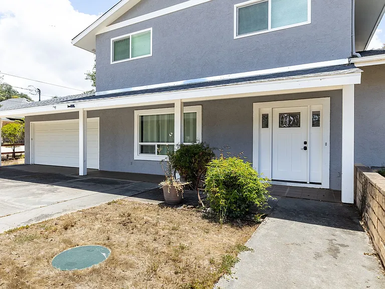 10065 Old Morro Rd E — Photo 4