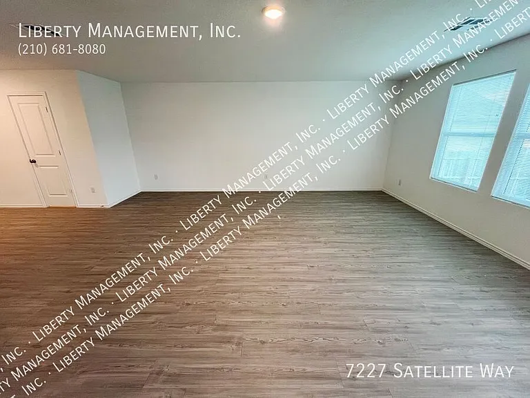 7227 Satellite Way — Photo 6