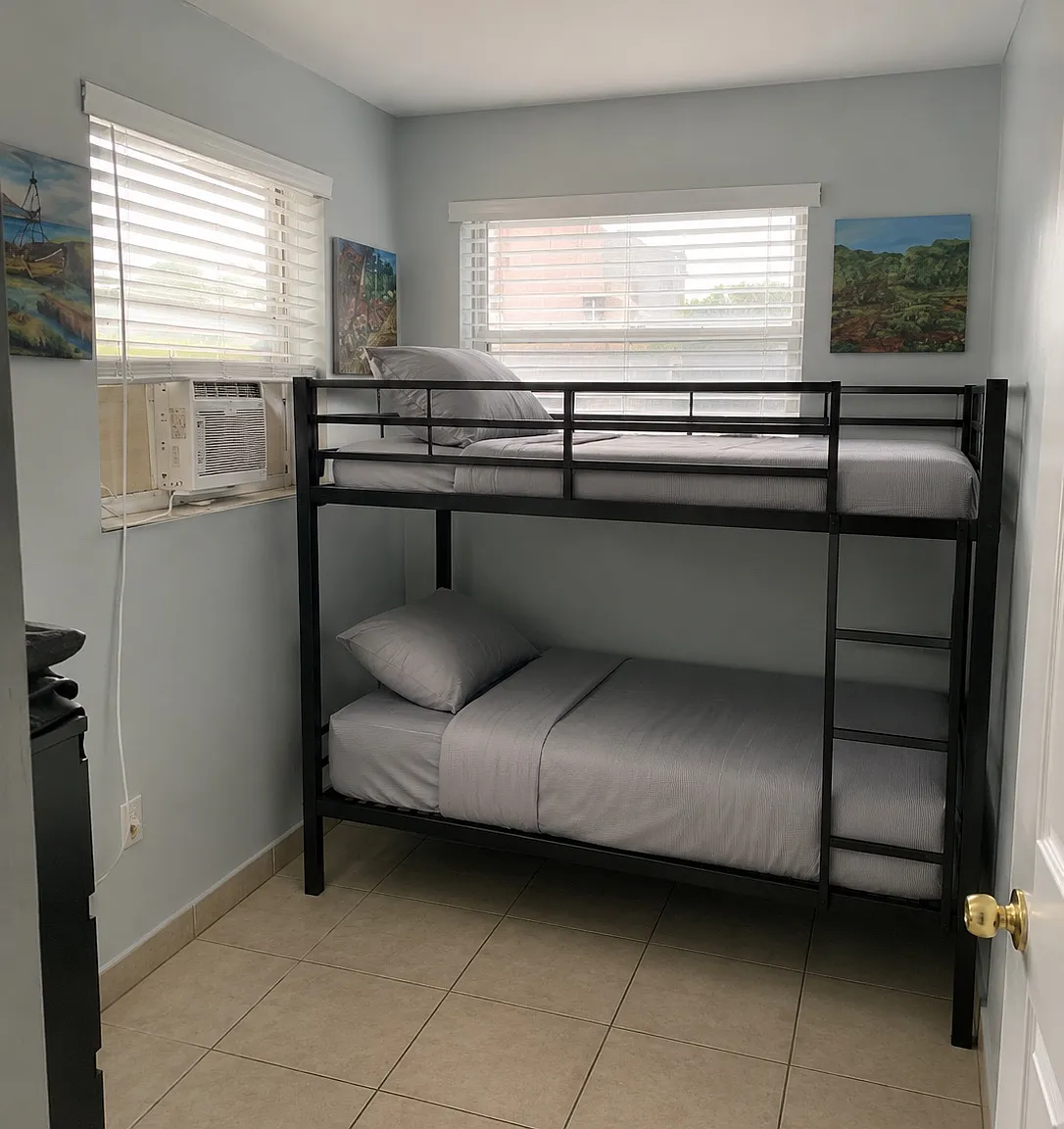 2 bed, $750 — Photo 2