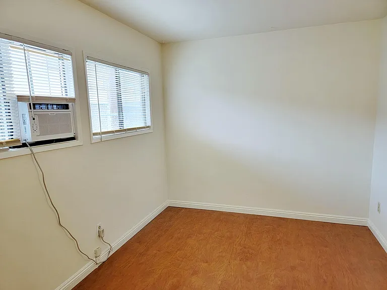 5634 Rosemead Blvd — Photo 6