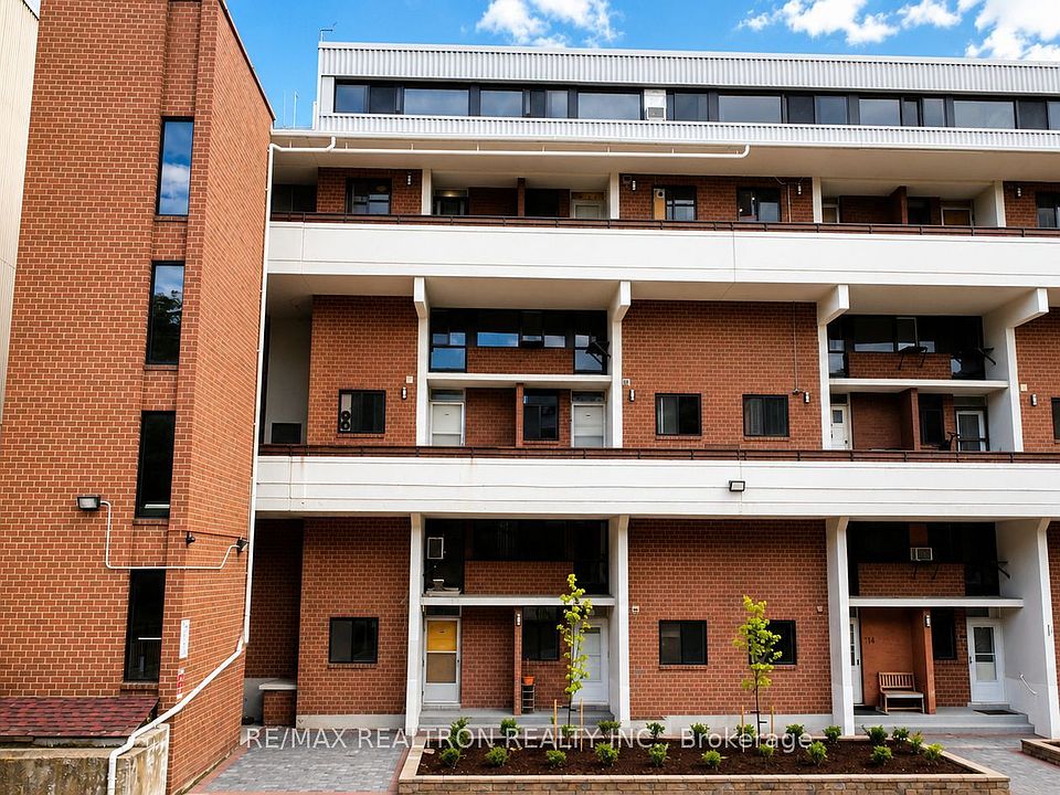 1st image of 125 Leeward Glenway #112