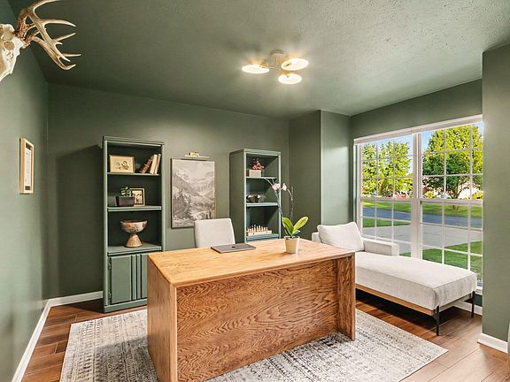 4th image of 2963 Valley Glenn Cir